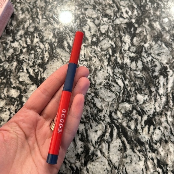 ONE/SIZE Point Made Waterproof Liquid Eyeliner Pen - Picture 6 of 6